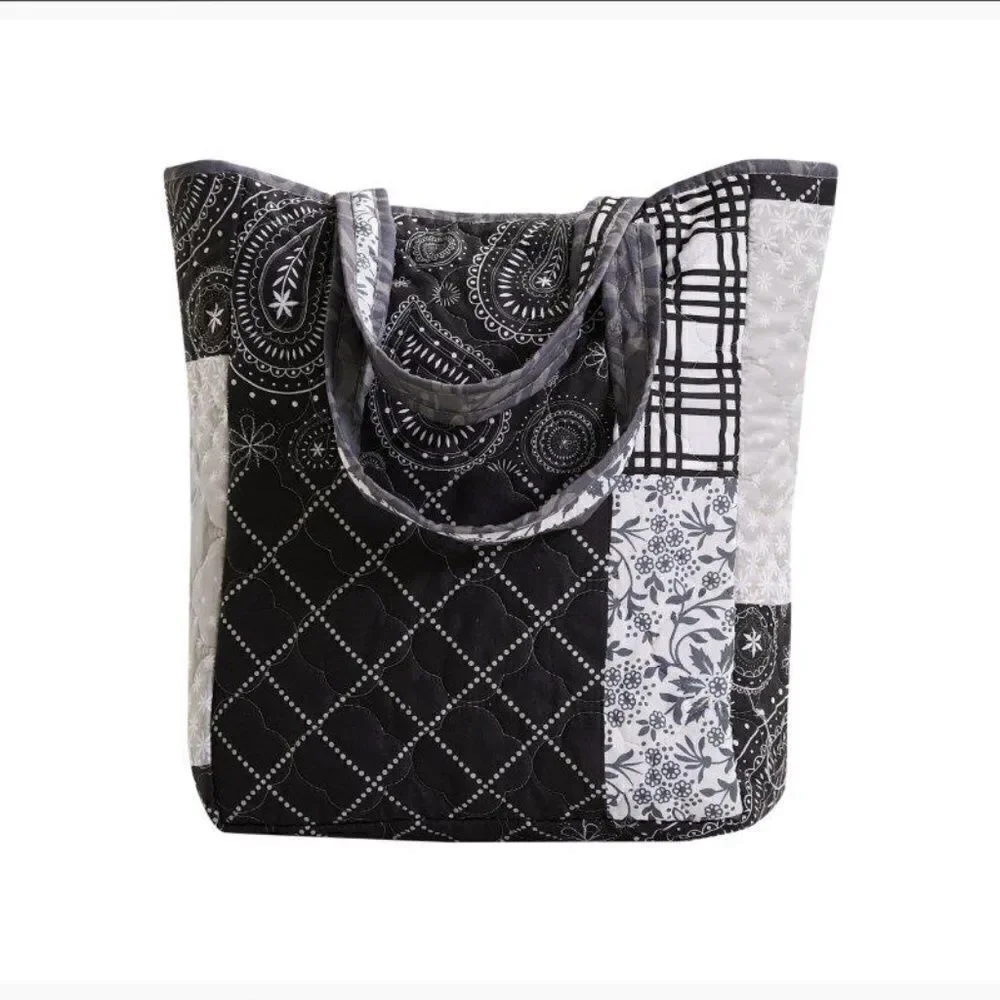 Black and White Reversible Patchwork Queen Quilt Set w/Matching Tote Bag